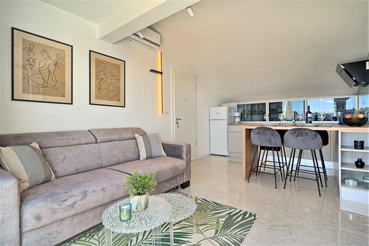 Domenico - 50 M From The Sea Apartment Seget Donji Luaran gambar