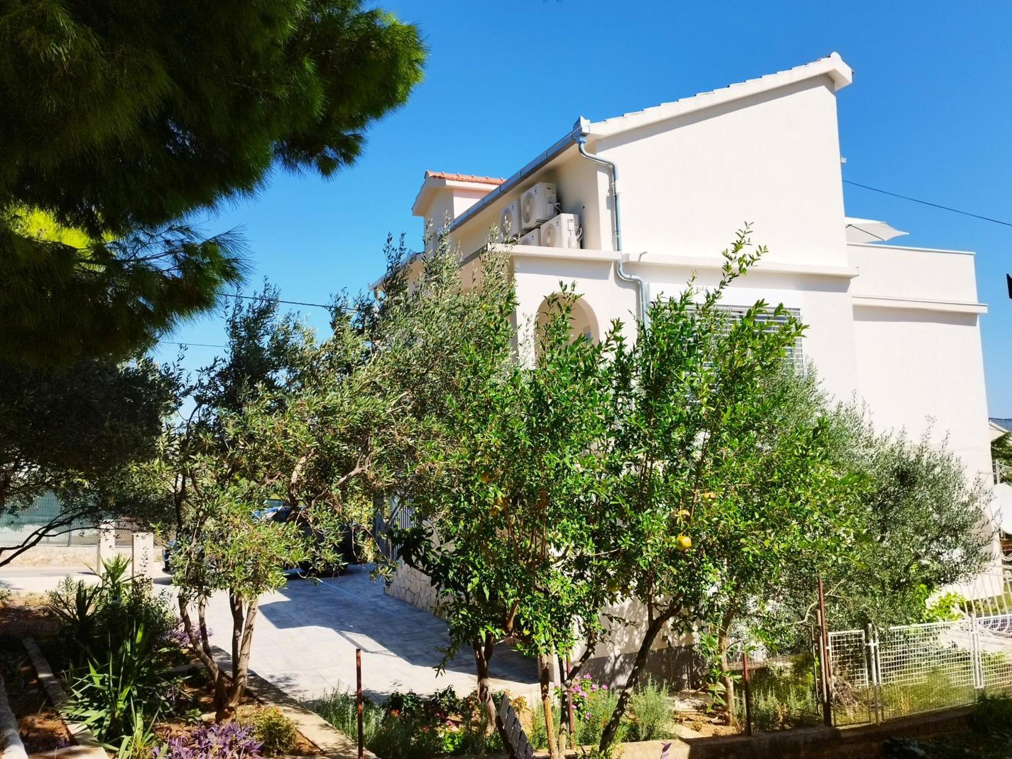 Domenico - 50 M From The Sea Apartment Seget Donji Luaran gambar